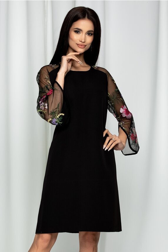 Rochie de nasa neagra cu maneci semitransparente accesorizate cu broderie traditionala Andrea din material usor elastic